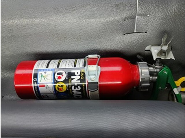 いすゞフォワード散水車中型（4t）[写真24]