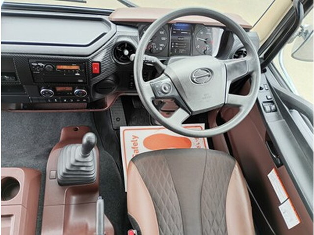 日野レンジャーアルミブロック中型（4t）[写真21]