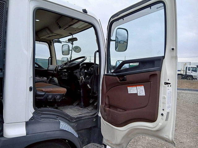 日野レンジャー冷凍車（冷蔵車）中型（4t）[写真18]