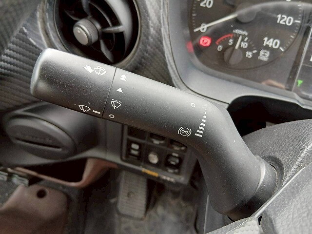 日野レンジャー冷凍車（冷蔵車）中型（4t）[写真21]