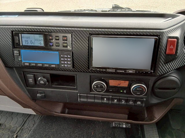 日野レンジャー冷凍車（冷蔵車）中型（4t）[写真22]