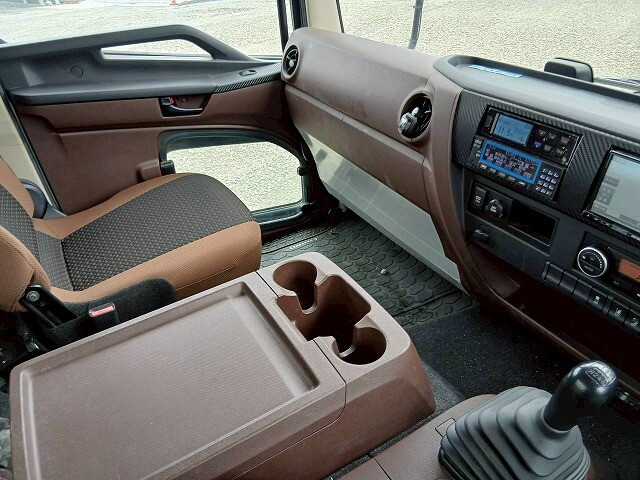 日野レンジャー冷凍車（冷蔵車）中型（4t）[写真27]