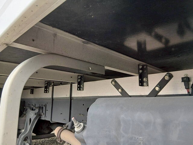 日野レンジャー冷凍車（冷蔵車）中型（4t）[写真30]