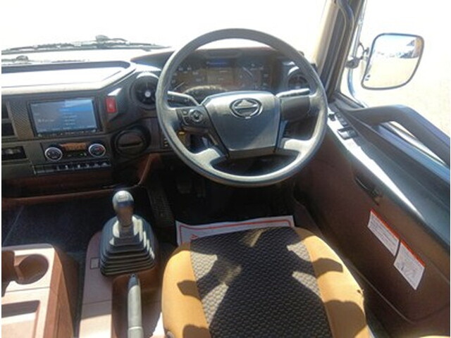 日野レンジャー平ボディ中型（4t）[写真21]