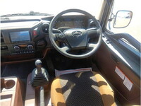 日野レンジャー平ボディ中型（4t）[写真22]