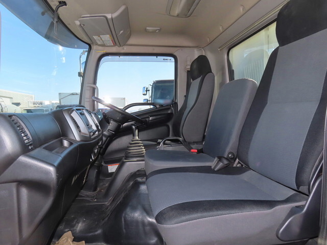 日野レンジャーダンプ中型（4t）[写真19]