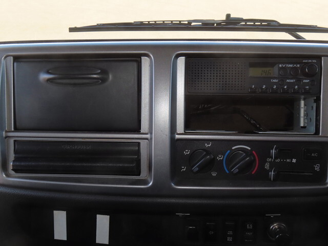 日野レンジャーダンプ中型（4t）[写真22]