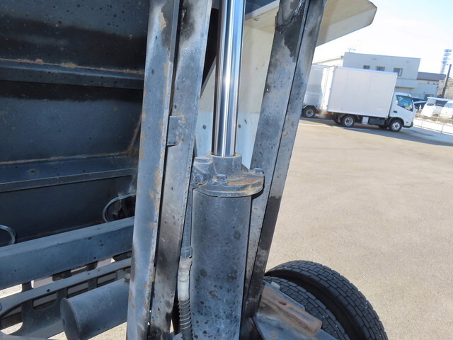 日野レンジャーダンプ中型（4t）[写真31]