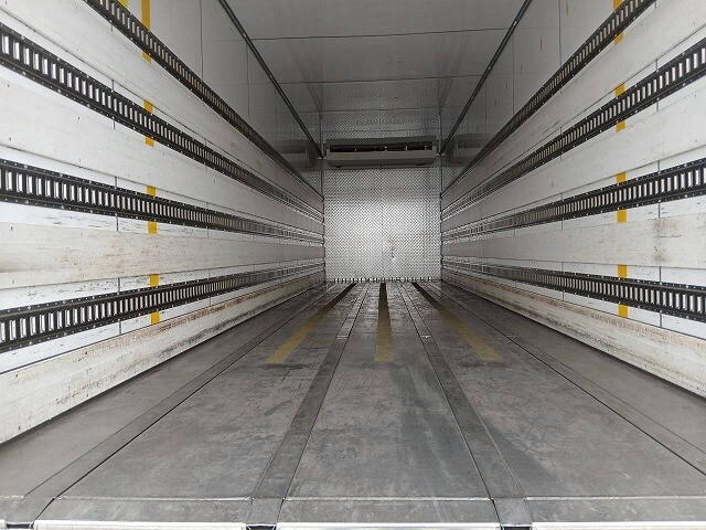 日野プロフィア冷凍車（冷蔵車）大型（10t）[写真11]