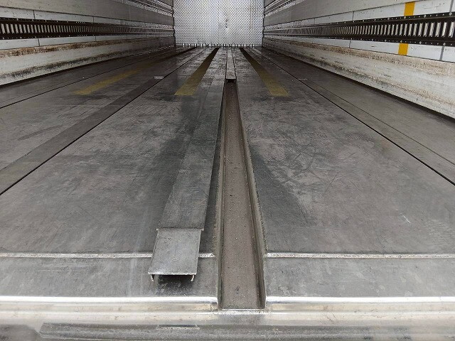 日野プロフィア冷凍車（冷蔵車）大型（10t）[写真15]