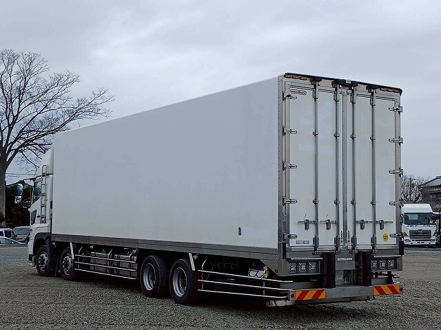 日野プロフィア冷凍車（冷蔵車）大型（10t）[写真02]