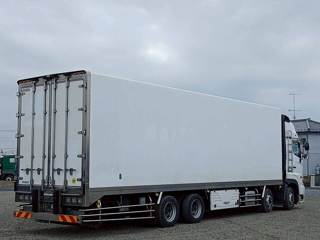 日野プロフィア冷凍車（冷蔵車）大型（10t）[写真03]