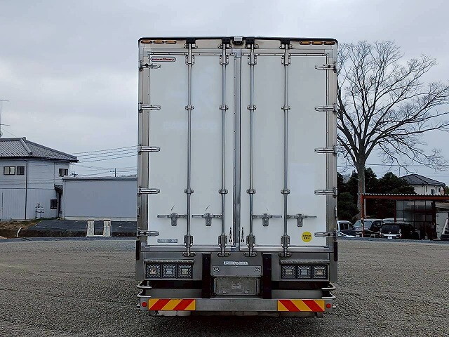 日野プロフィア冷凍車（冷蔵車）大型（10t）[写真06]