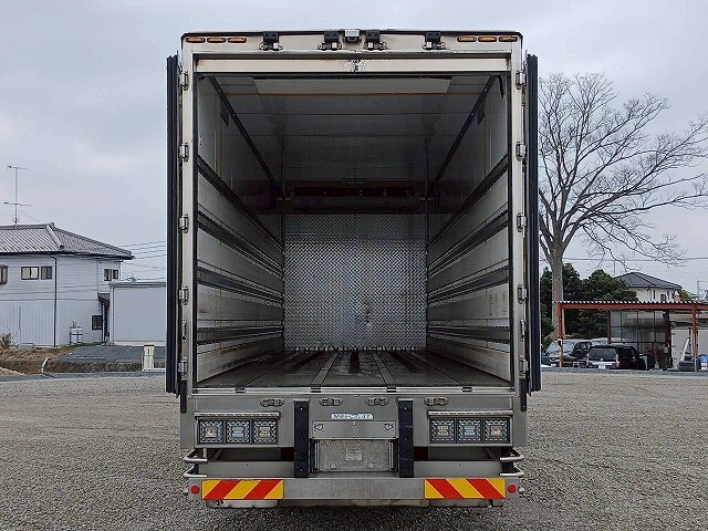 日野プロフィア冷凍車（冷蔵車）大型（10t）[写真09]