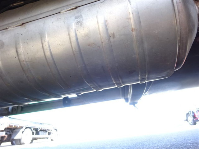 三菱ふそうキャンターアルミブロック小型（2t・3t）[写真12]