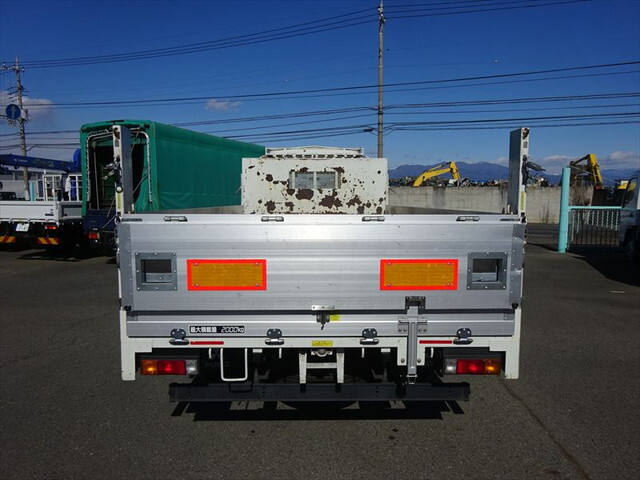 三菱ふそうキャンターアルミブロック小型（2t・3t）[写真14]