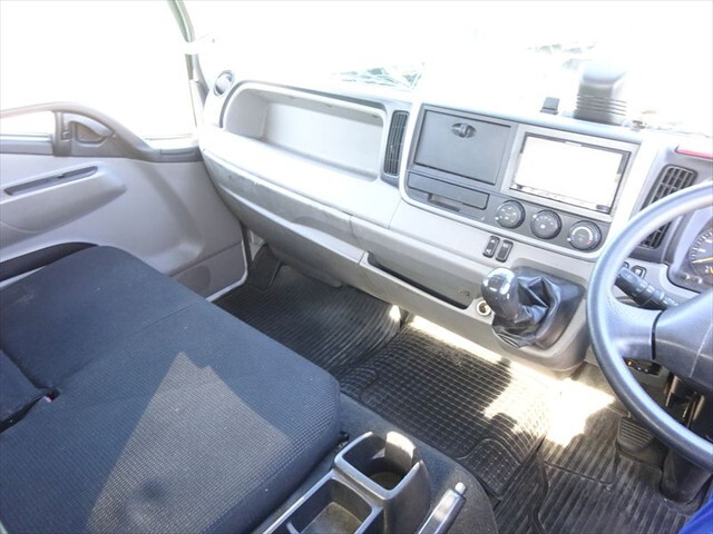 三菱ふそうキャンターアルミブロック小型（2t・3t）[写真26]