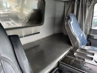 いすゞギガダンプ大型（10t）[写真12]