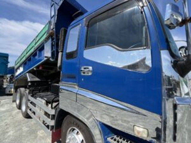 いすゞギガダンプ大型（10t）[写真15]