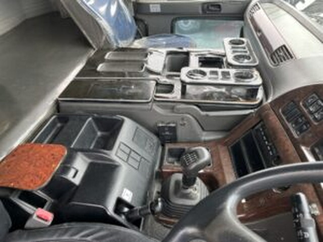 いすゞギガダンプ大型（10t）[写真08]