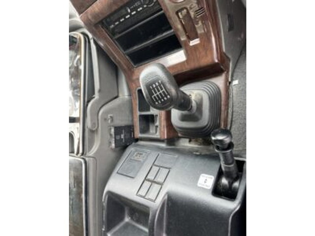 いすゞギガダンプ大型（10t）[写真09]