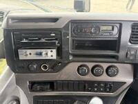 UDトラックスクオンミキサー車（コンクリートミキサー）大型（10t）[写真34]