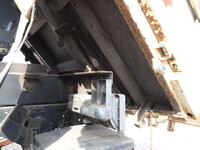 いすゞエルフダンプ・クレーン付小型（2t・3t）[写真28]