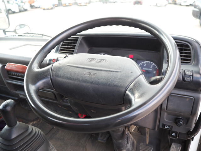 いすゞエルフダンプ・クレーン付小型（2t・3t）[写真40]