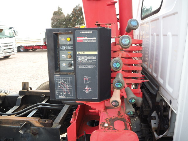 いすゞエルフダンプ・クレーン付小型（2t・3t）[写真09]