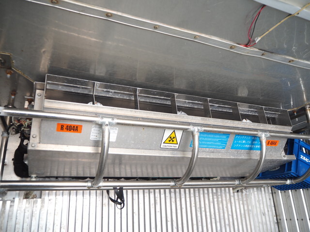 三菱ふそうスーパーグレート冷凍車（冷蔵車）大型（10t）[写真23]