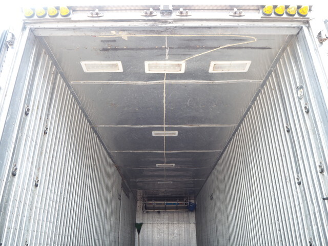 三菱ふそうスーパーグレート冷凍車（冷蔵車）大型（10t）[写真26]