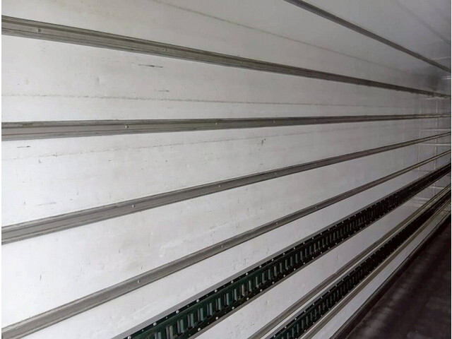 日野レンジャー冷凍車（冷蔵車）中型（4t）[写真12]