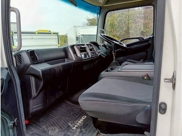 日野レンジャー冷凍車（冷蔵車）中型（4t）[写真25]