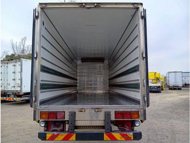 日野レンジャー冷凍車（冷蔵車）中型（4t）[写真08]