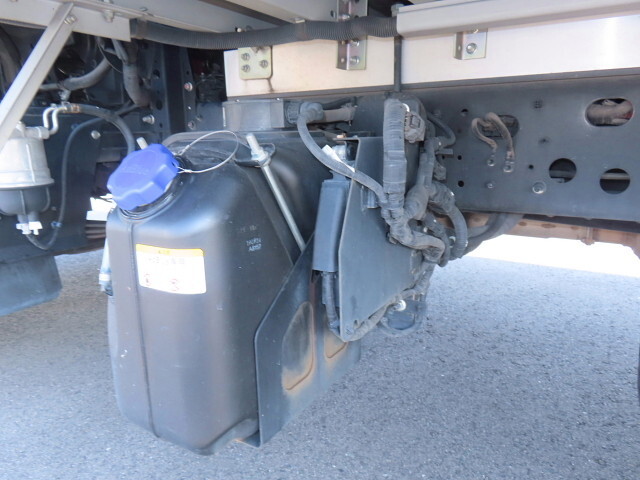 日野レンジャーアルミウイング中型（4t）[写真12]