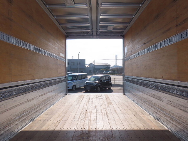 日野レンジャーアルミウイング中型（4t）[写真30]