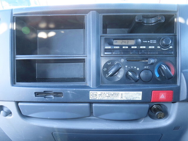 いすゞエルフダンプ小型（2t・3t）[写真24]