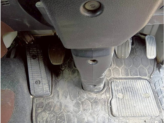 日野レンジャーミキサー車（コンクリートミキサー）大型（10t）[写真32]