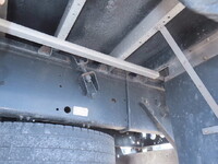 いすゞギガアルミウイング大型（10t）[写真12]