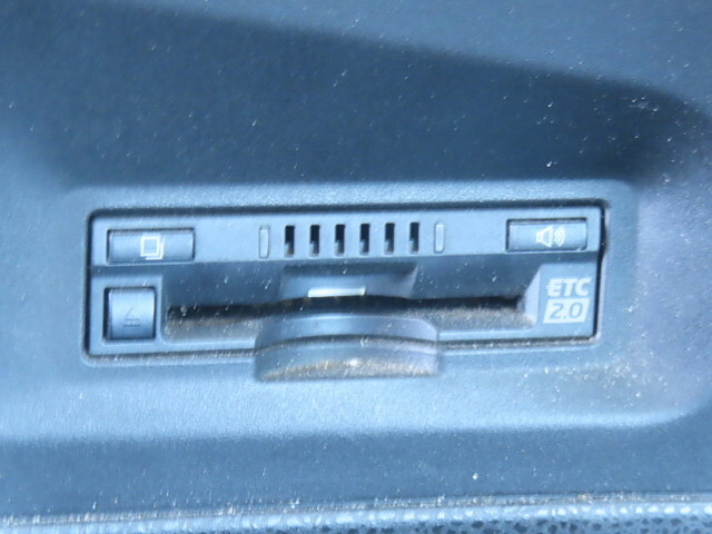 いすゞギガアルミウイング大型（10t）[写真26]