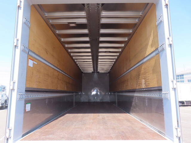 いすゞギガアルミウイング大型（10t）[写真31]