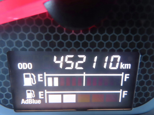 いすゞギガアルミウイング大型（10t）[写真37]