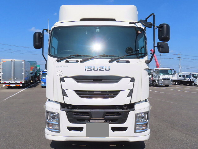 いすゞギガアルミウイング大型（10t）[写真04]