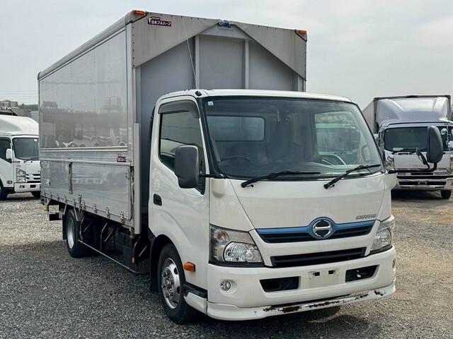 日野デュトロアルミウイング小型（2t・3t）[写真03]