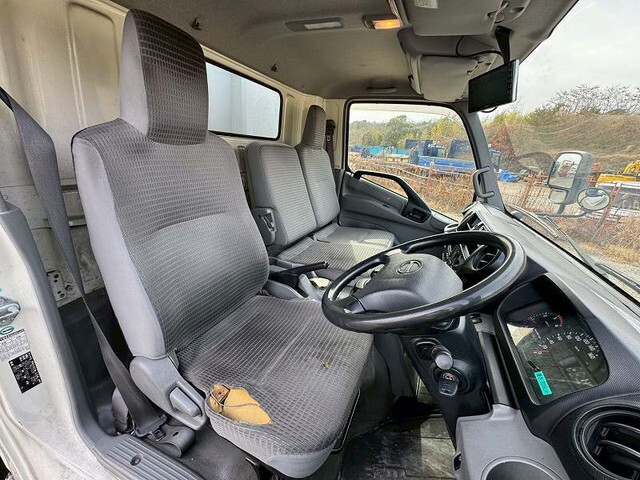 日野デュトロアルミウイング小型（2t・3t）[写真09]