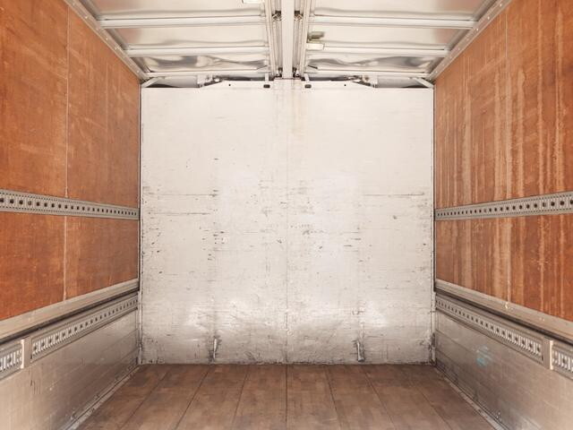 三菱ふそうファイターアルミウイング中型（4t）[写真11]