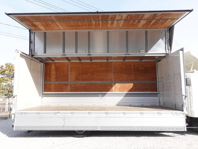 三菱ふそうファイターアルミウイング中型（4t）[写真08]