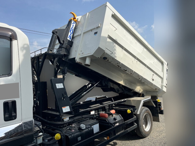 いすゞフォワードコンテナ専用車中型（4t）[写真10]