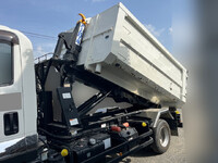 いすゞフォワードコンテナ専用車中型（4t）[写真11]