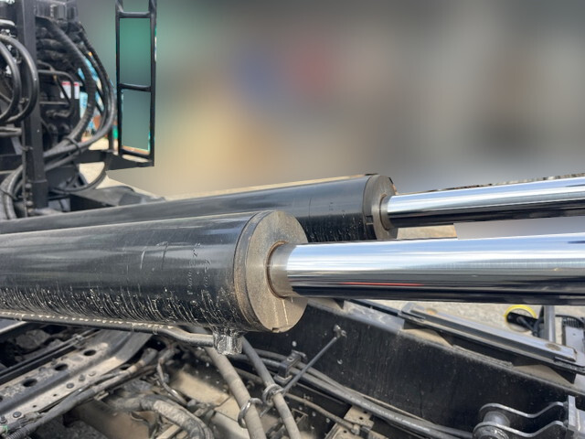 いすゞフォワードコンテナ専用車中型（4t）[写真12]